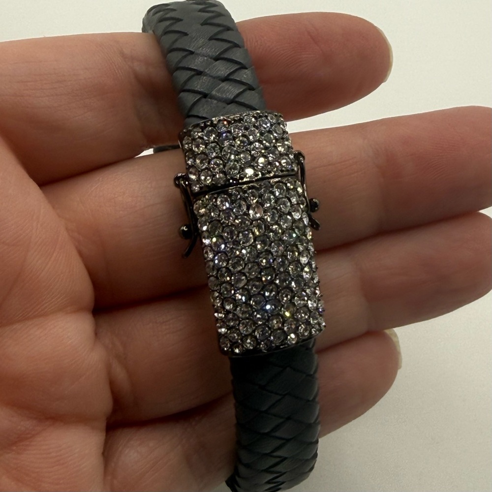 Brighton leather rhinestone Bracelet magnetic clasp 7” - Picture 9 of 9
